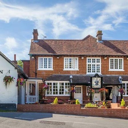 The Trusty Servant Inn Lyndhurst Exterior foto
